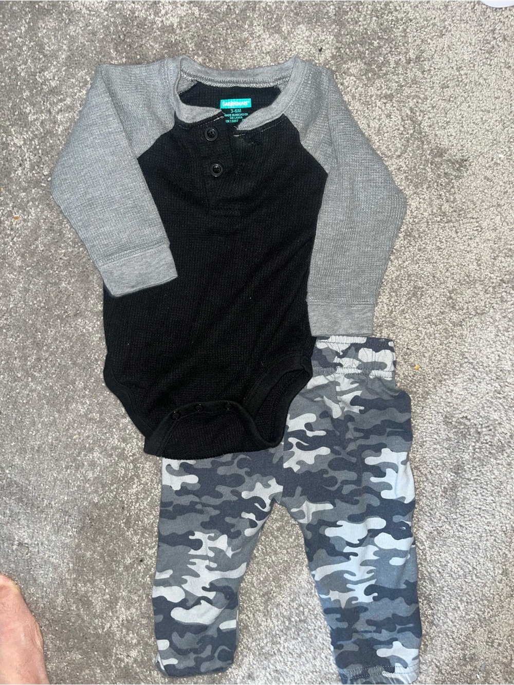 Garanimals Black and Gray Camo Set